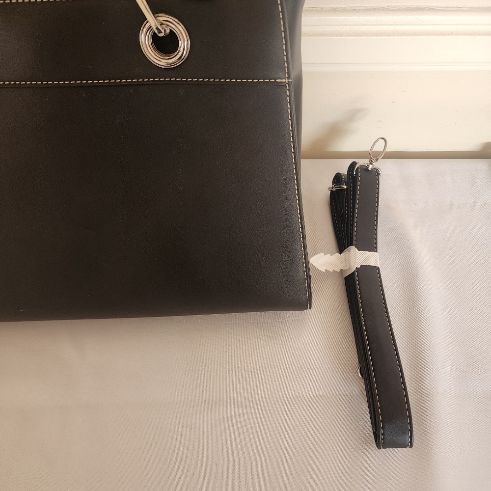 JustFab Black Purse With Silver Hardware With Shoulder Strap - Picture 2 of 8